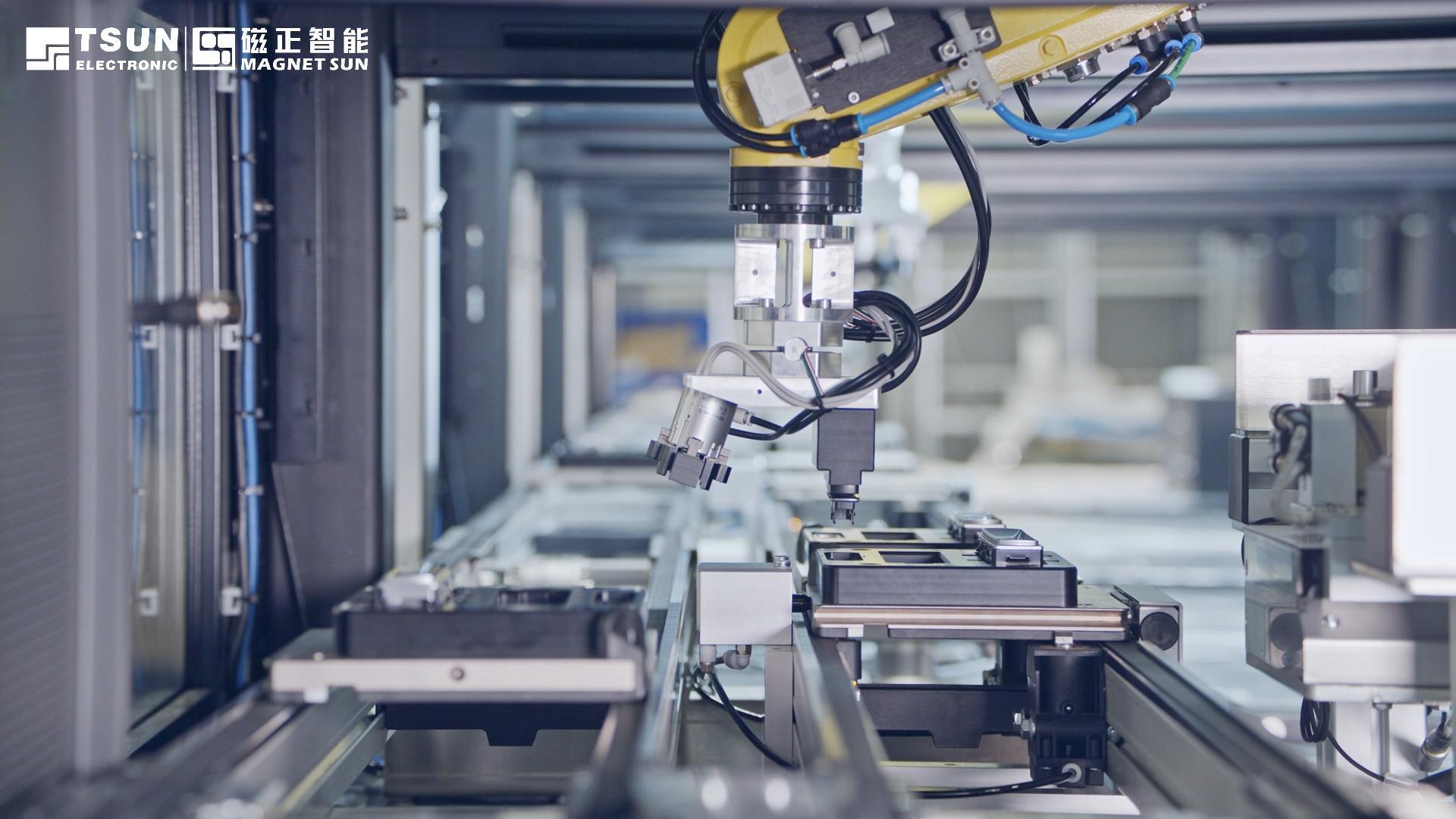 The current advanced manufacturing industry worldwide is undergoing a profound reorganization.